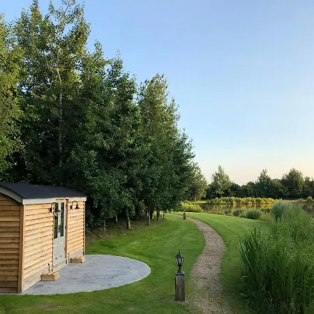 Luxury Shepherds Hut - The Sweet Pea By The * York